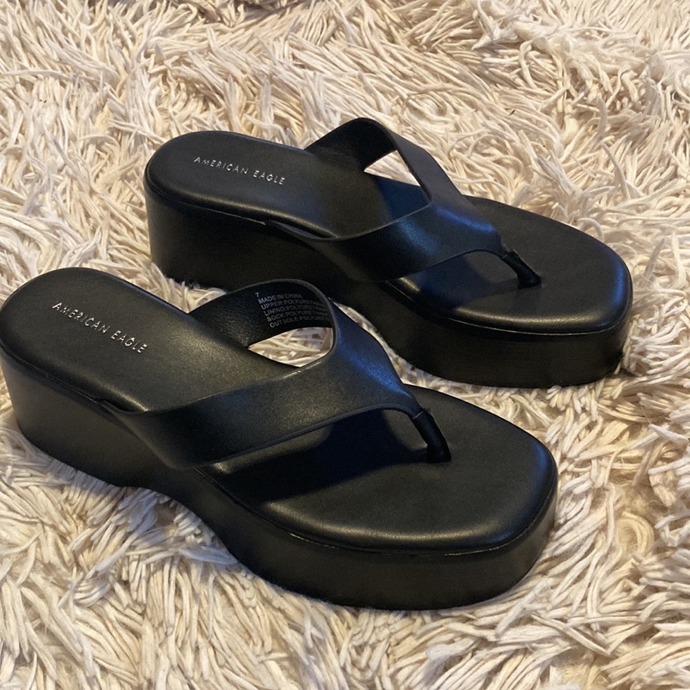 COPY - American Eagle black square toe sandals size 7